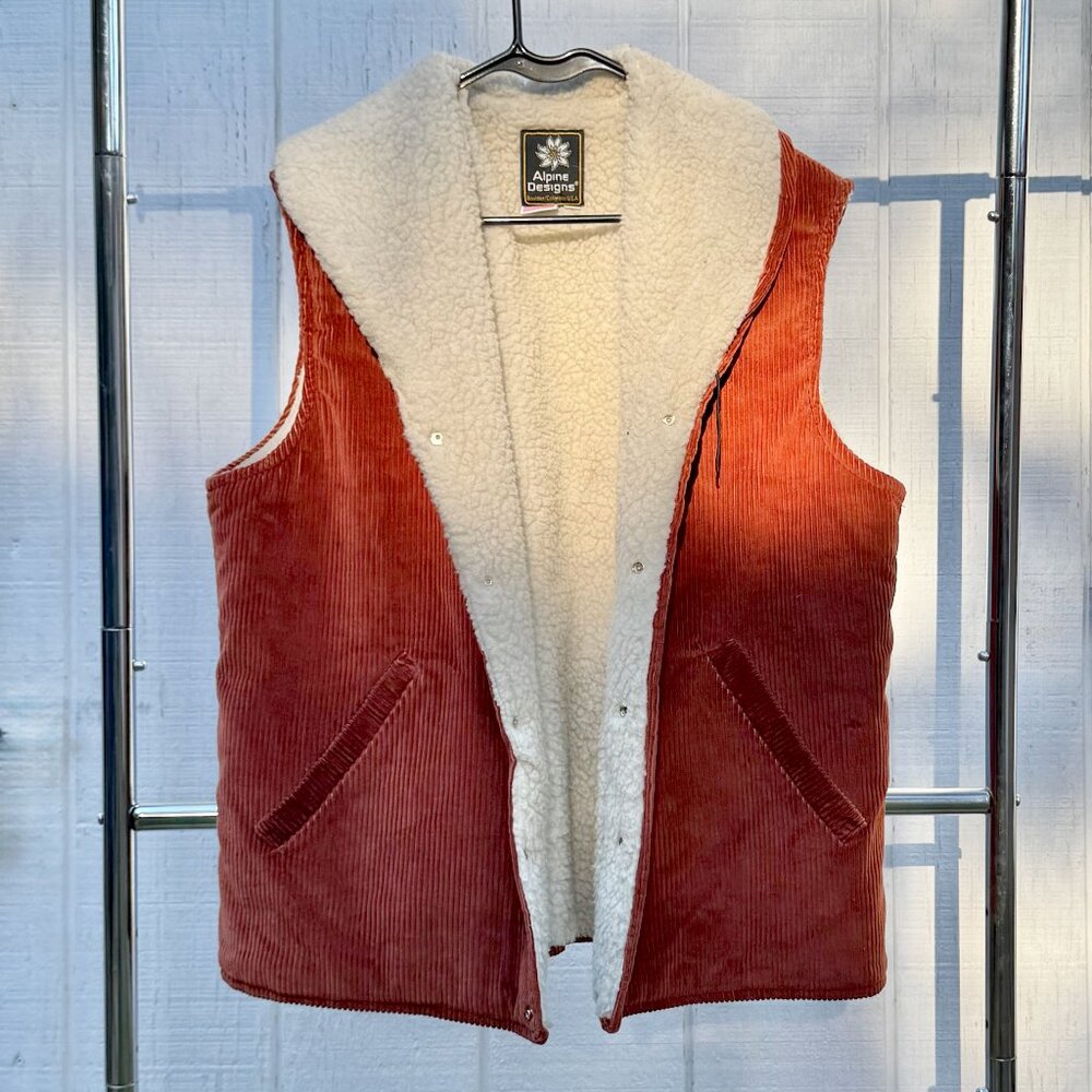 Vintage 1970s Corduroy Burnt Orange Vest Sherpa Lining XL
